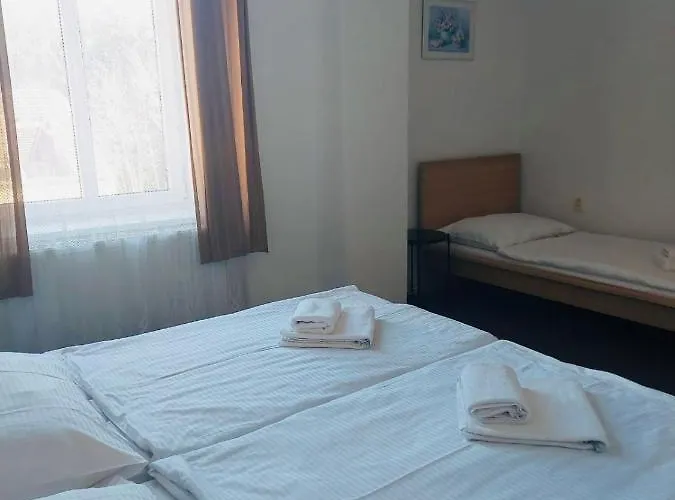 Pivovar Maly Janek - Restaurace, A Stany Отель *