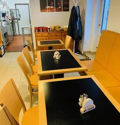 Pivovar Maly Janek - Restaurace, A Stany Отель Jince
